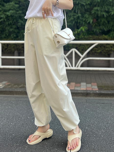 ゆうぐれ⭐︎ 秋新作】ピーチツイル 製品染 らくしゅっと パンツ